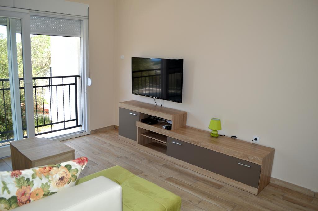 Apartments Mm Sveti Stefan Exteriör bild
